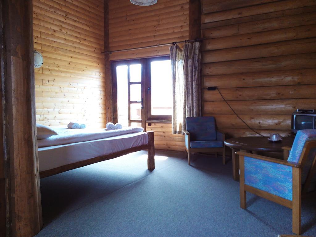 Sîmbăta de Sus Casa Muntelui - Sambataゲストハウス 部屋 写真