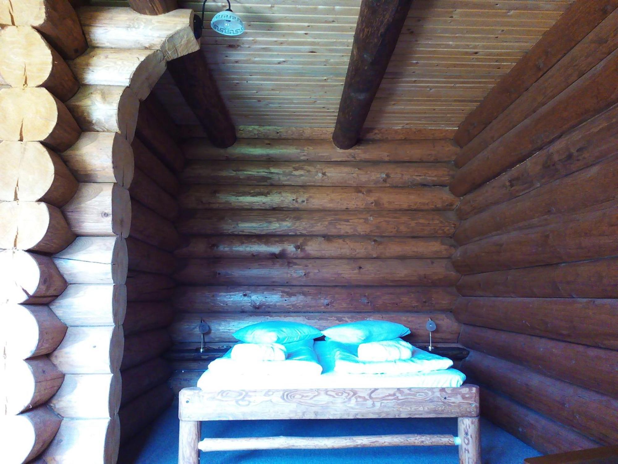 Sîmbăta de Sus Casa Muntelui - Sambataゲストハウス エクステリア 写真