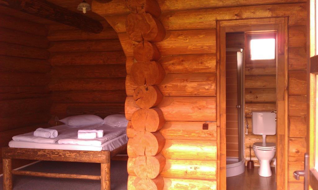 Sîmbăta de Sus Casa Muntelui - Sambataゲストハウス 部屋 写真