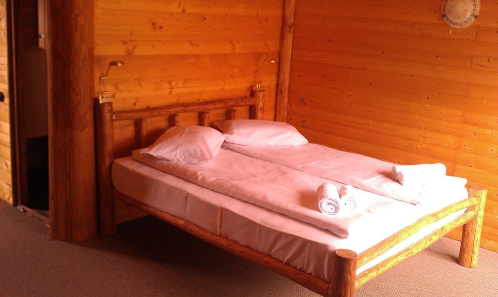 Sîmbăta de Sus Casa Muntelui - Sambataゲストハウス 部屋 写真