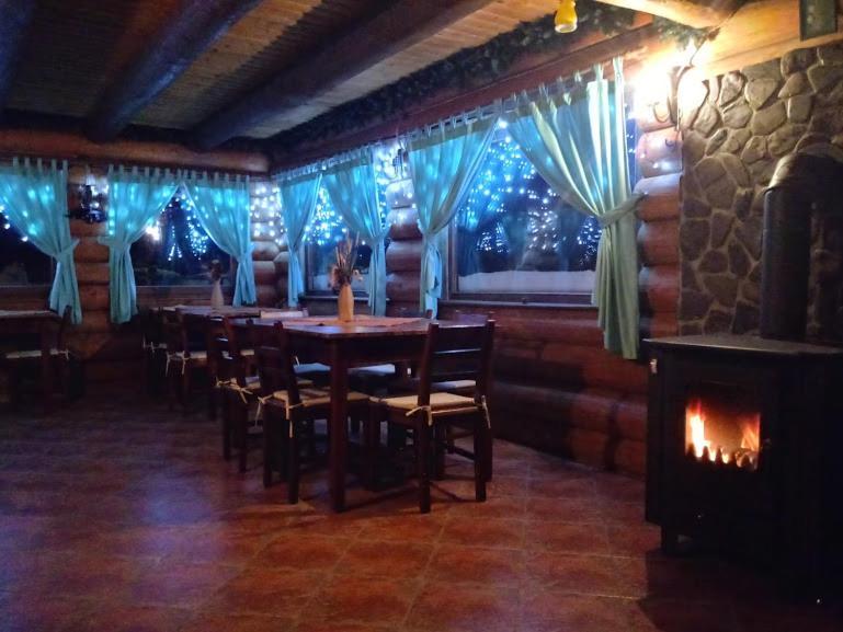 Sîmbăta de Sus Casa Muntelui - Sambataゲストハウス エクステリア 写真