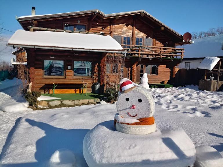 Sîmbăta de Sus Casa Muntelui - Sambataゲストハウス エクステリア 写真