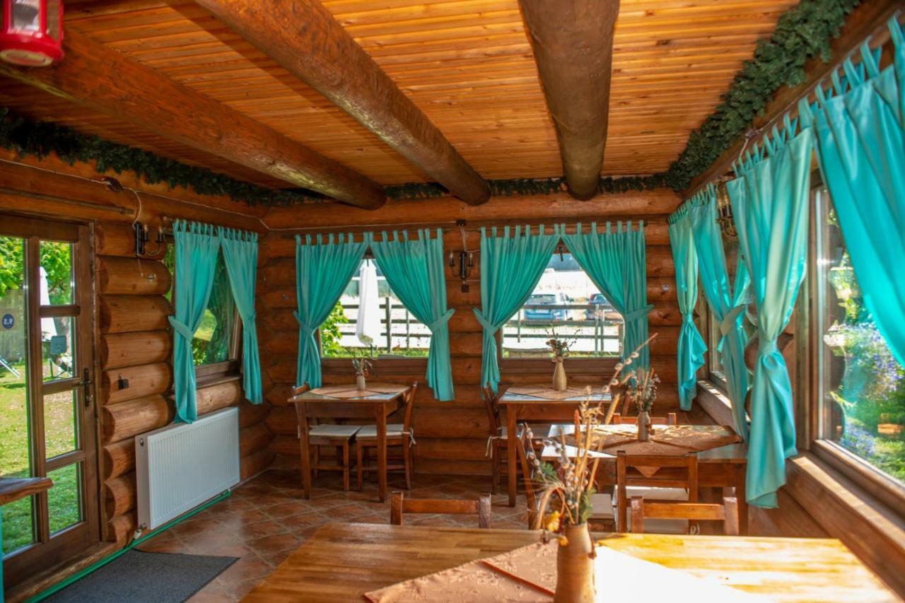 Sîmbăta de Sus Casa Muntelui - Sambataゲストハウス エクステリア 写真